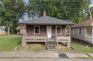 1332 Struble Ave NE, Canton, OH 44705 - Photo 1