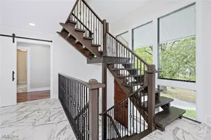 20601 Shelburne Rd, Huber Heights, OH 44122 - Photo 2