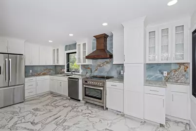 20601 Shelburne Road, Huber Heights, OH 44122 - Photo 6