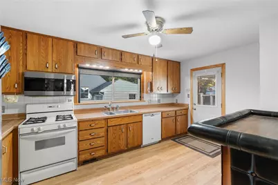 1985 Walton Road, Kent, OH 44240 - Photo 16