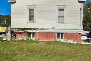 503 Riverside Dr St, Sistersville, WV 26175 - Photo 6
