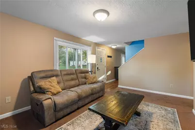 2948 Trenton Road, Akron, OH 44312 - Photo 6