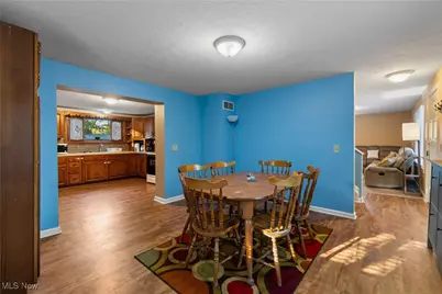 2948 Trenton Road, Akron, OH 44312 - Photo 8