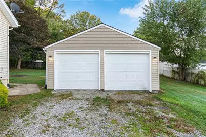 2948 Trenton Road, Akron, OH 44312 - Photo 28