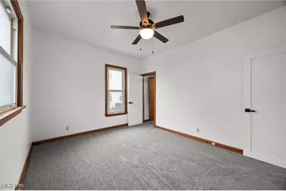 1005 Adams Street, Coshocton, OH 43812 - Photo 10