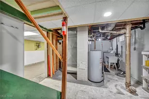 1167 Hilltop Dr, Akron, OH 44310 - Photo 38