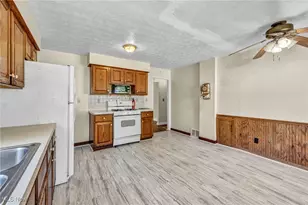 1167 Hilltop Dr, Akron, OH 44310 - Photo 16