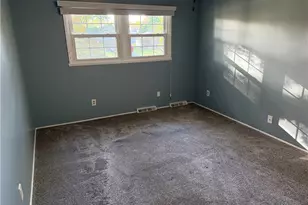 1845 Celeste Cir, Austintown, OH 44511 - Photo 18