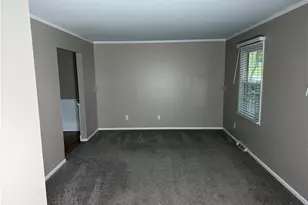 1845 Celeste Cir, Austintown, OH 44511 - Photo 10