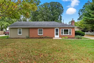 99 Scotland Blvd, Mansfield, OH 44906 - Photo 1