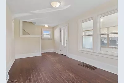 1371 Benton Street, Barberton, OH 44203 - Photo 8