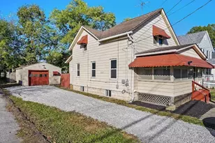 1371 Benton St, Barberton, OH 44203 - Photo 2