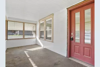 1371 Benton Street, Barberton, OH 44203 - Photo 6