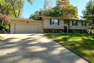 3809 Butterfield Dr, Akron, OH 44319 - Photo 2