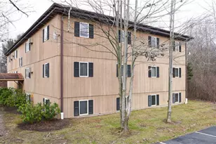 8140 Southwood Dr, Garrettsville, OH 44231 - Photo 2