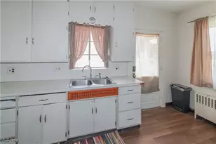 229 W 4th St, Port Clinton, OH 43452 - Photo 36