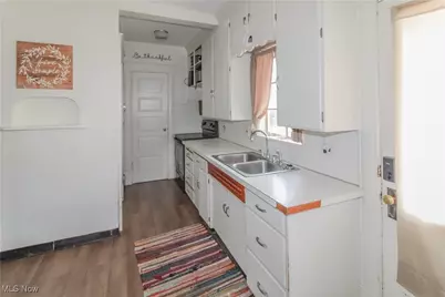 229 W 4th Street, Port Clinton, OH 43452 - Photo 32