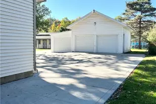 213 Genoa Ave SW, Massillon, OH 44646 - Photo 8