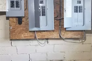 1602 Hillcrest Rd, East Cleveland, OH 44118 - Photo 20