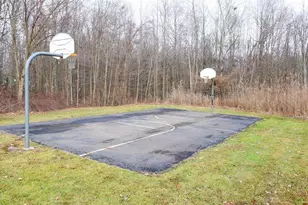 8140 Southwood Dr, Garrettsville, OH 44231 - Photo 14