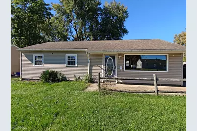 2215 Willowrow Avenue NE, Canton, OH 44705 - Photo 1