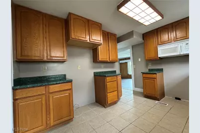 413 Saint Clair Avenue, Cadiz, OH 43907 - Photo 6