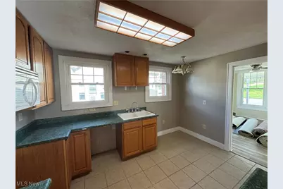 413 Saint Clair Avenue, Cadiz, OH 43907 - Photo 8