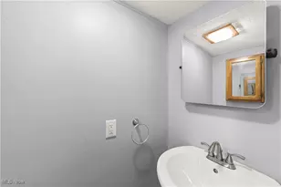 6086 Seminole Trl, Mentor on the Lake, OH 44060 - Photo 14