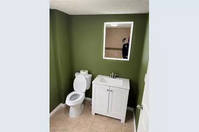 434 Hillwood Drive, Akron, OH 44320 - Photo 14