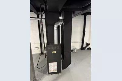 434 Hillwood Drive, Akron, OH 44320 - Photo 24