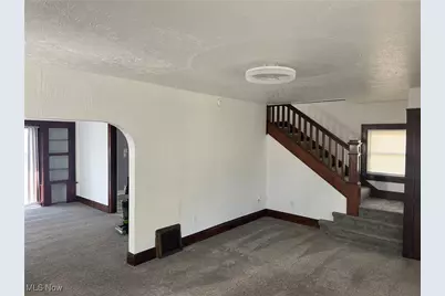 434 Hillwood Drive, Akron, OH 44320 - Photo 12