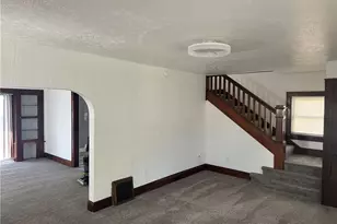 434 Hillwood Dr, Akron, OH 44320 - Photo 12