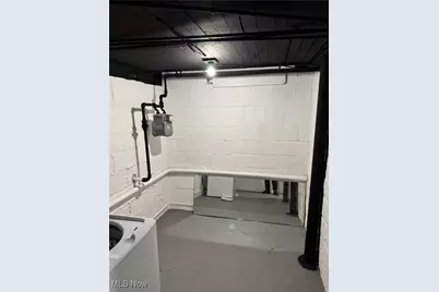 434 Hillwood Drive, Akron, OH 44320 - Photo 26