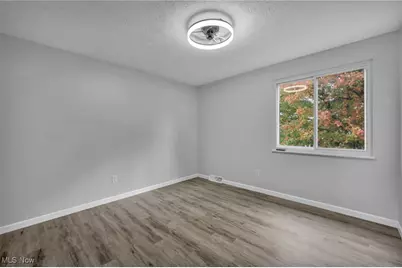 4342 Sky Lane Drive, Loveland, OH 44109 - Photo 6