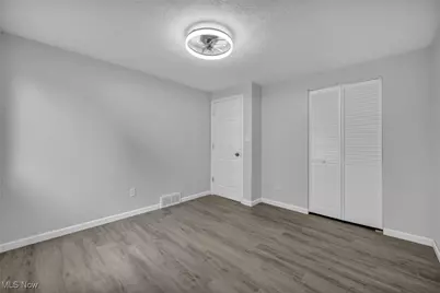 4342 Sky Lane Drive, Loveland, OH 44109 - Photo 8