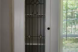 24691 Hawthorne, Euclid, OH 44117 - Photo 8