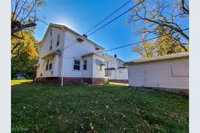 24691 Hawthorne, Euclid, OH 44117 - Photo 2