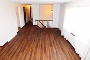 49410 S Park Cir, East Liverpool, OH 43920 - Photo 10