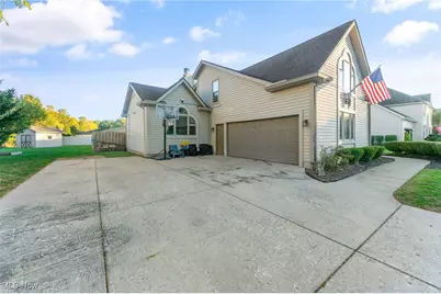 2319 Hunters Ridge, Boardman, OH 44512 - Photo 4