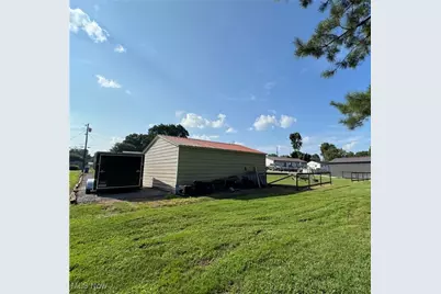 207 Walnut Street, New Haven, WV 25265 - Photo 6