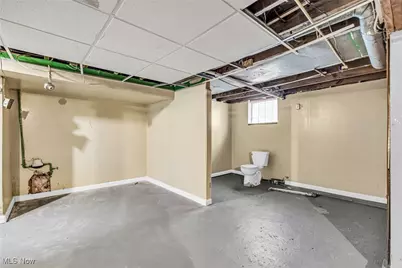 1026 Woodward Avenue, Akron, OH 44310 - Photo 34