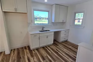 1157 Newton St, Tallmadge, OH 44278 - Photo 4