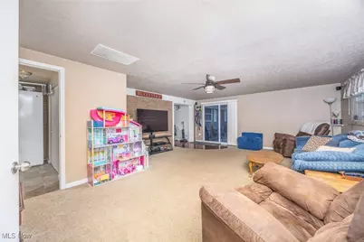 1109 4th Street, Belpre, OH 45714 - Photo 12