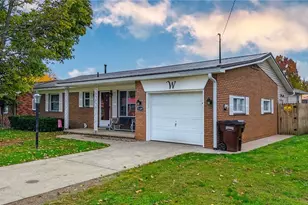 1109 4th St, Belpre, OH 45714 - Photo 2