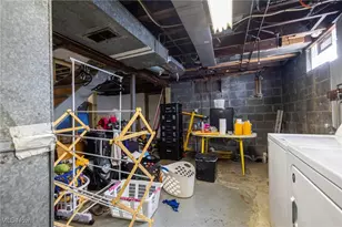 1253 Elmhurst Dr, Weirton, WV 26062 - Photo 22