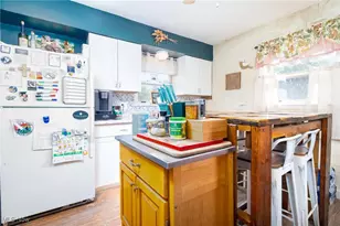 1253 Elmhurst Dr, Weirton, WV 26062 - Photo 10