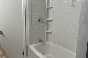 940 Long Shadow Ln, Roaming Shores, OH 44085 - Photo 20