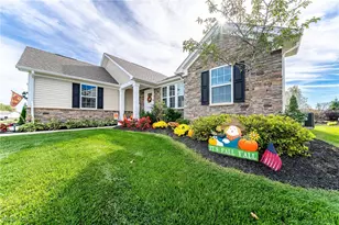 34691 Legends Way, Grafton, OH 44044 - Photo 2