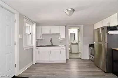 2061 W 33rd Street, Loveland, OH 44113 - Photo 16