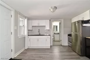 2061 W 33rd St, Loveland, OH 44113 - Photo 16